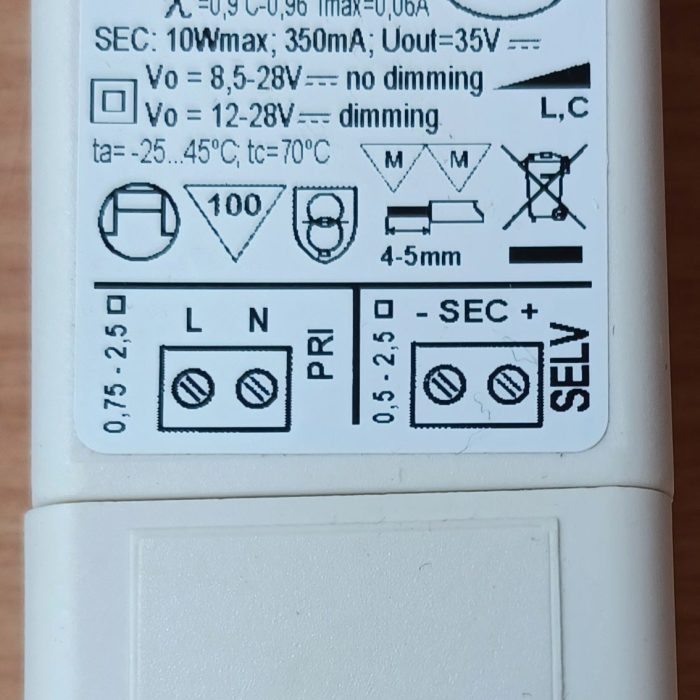 c9e3fac998930cd8e71bccb6f064b3a6.jpg